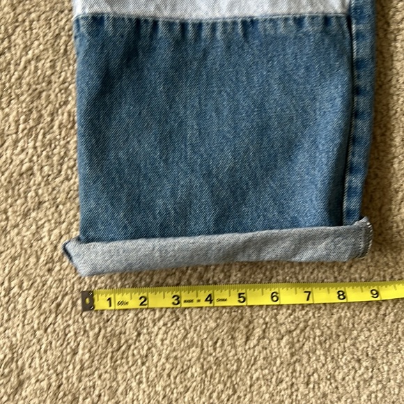 Forever 21 90s baggy Denim W/ Patchwork Detail | Size 29 - Picture 6 of 9